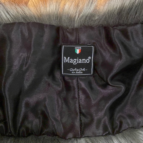 Bella black and gray Faux fur collar - Picture 10 of 11